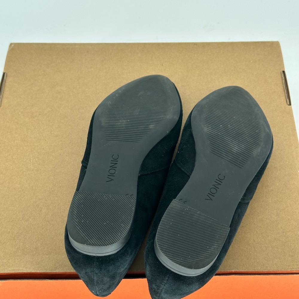 Vionic Posey Black Pointed Perforated Suede Cutout Flats Casual Chic 7.5 - Picture 5 of 8